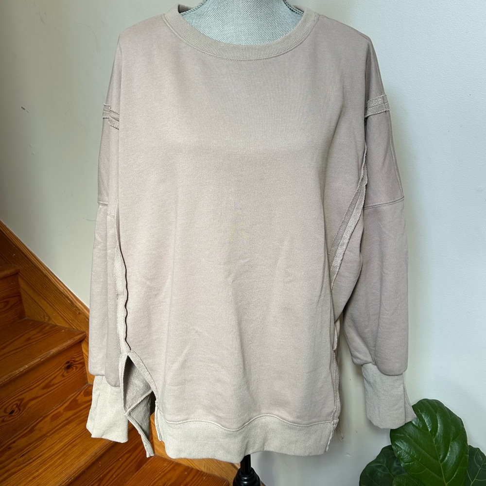 Trendy Queen Women's Beige Sweater
